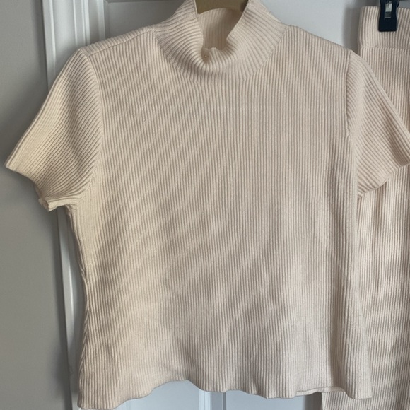 Cream Midi Pencil Skirt Set - Picture 2 of 3